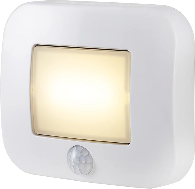Energizer Motion-Activated LED Path Light, Wireless, 20 Lumens, Battery Powered, White, Ideal for Hallway, Entryway, Stairs, Pathway, Night Light, 38183