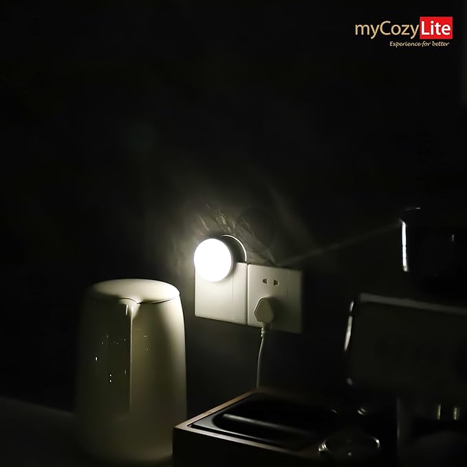 LED Motion Sensor Night Light, Sensor Night Light Plug in, Motion Nightlight Plug into Wall, Energy Efficient, Cool White Night Light for Bathroom, Bedroom, Kitchen, Hallway, Stairway, 2 Pack